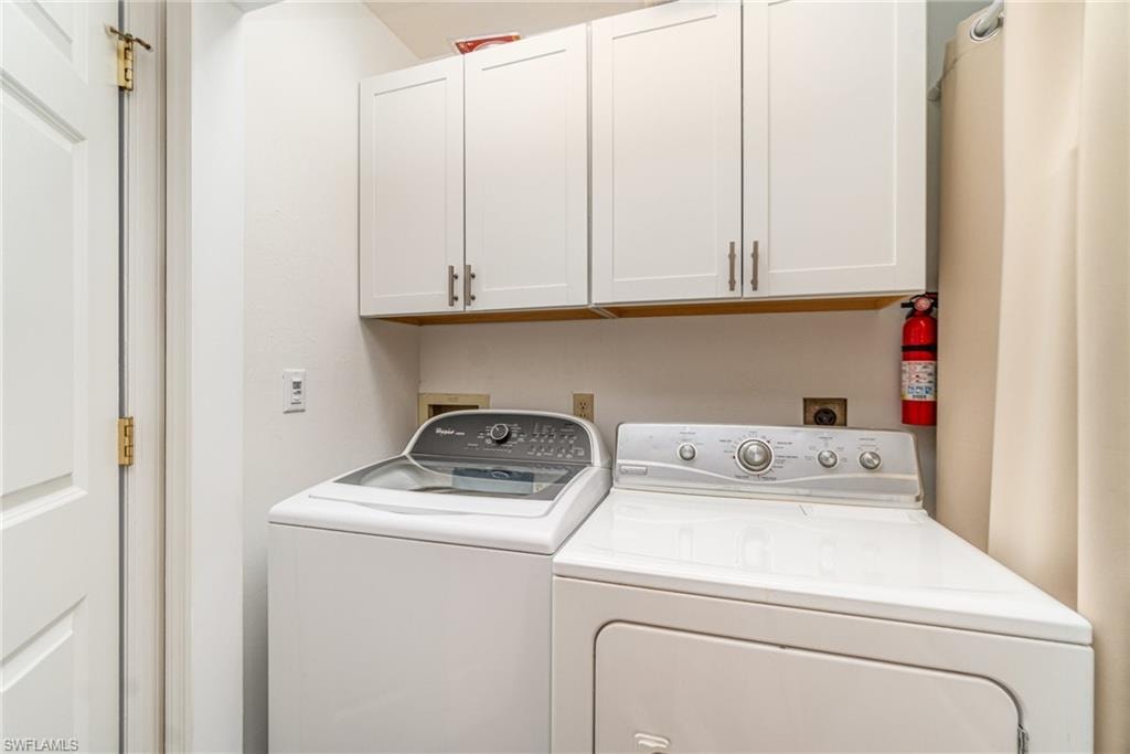 912 SW 48th TER 208 photo 19