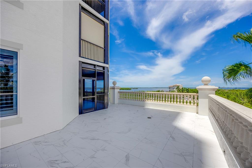 Addtional view of exspanive balcony