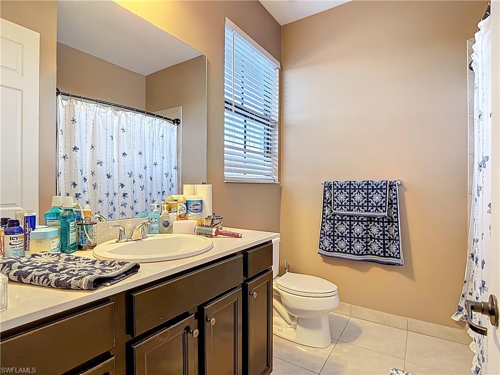 5180 Vizcaya ST photo 15