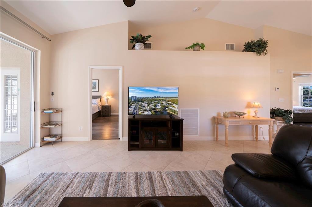 440 Wiggins Lake CT 201 photo 9