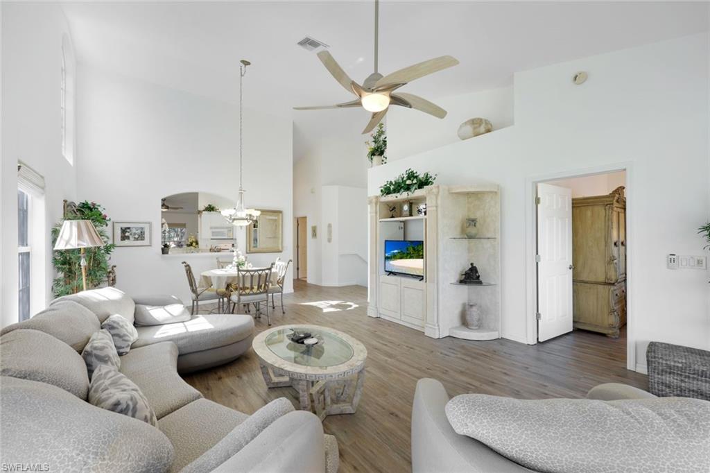 20161 Seagrove ST 108