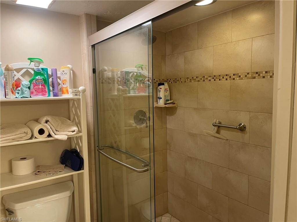 5770 Trailwinds DR 211 photo 24