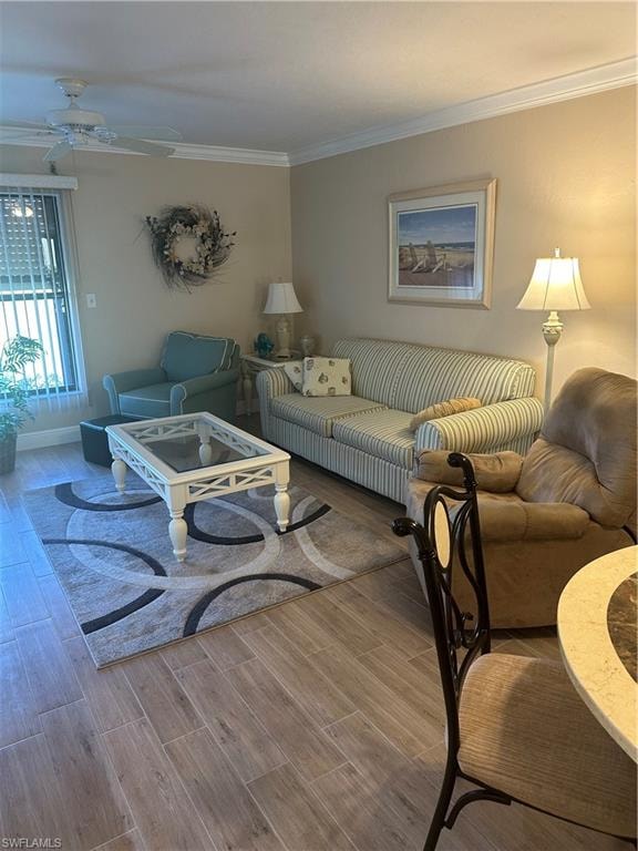 5770 Trailwinds DR 211