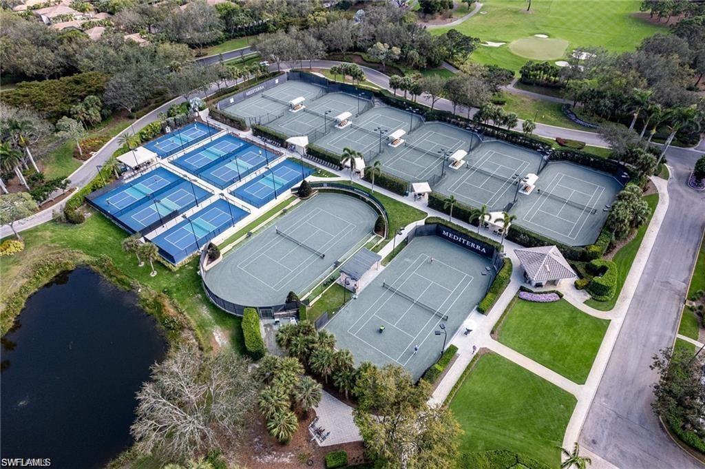 Aerial view of tennis and pickleball courts