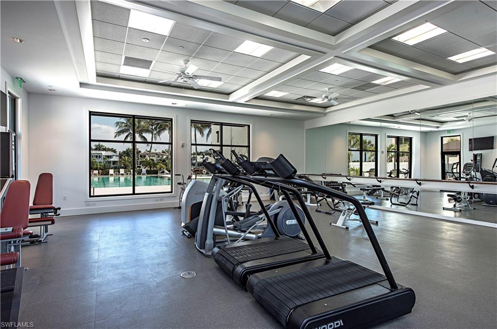 Gym with a ceiling fan
