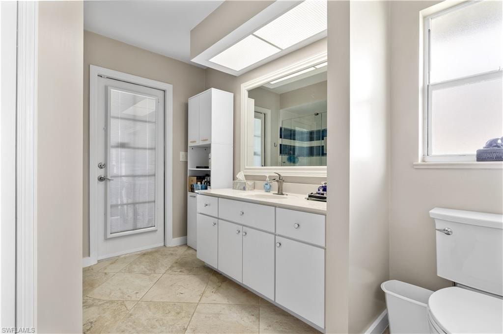 2nd bathroom