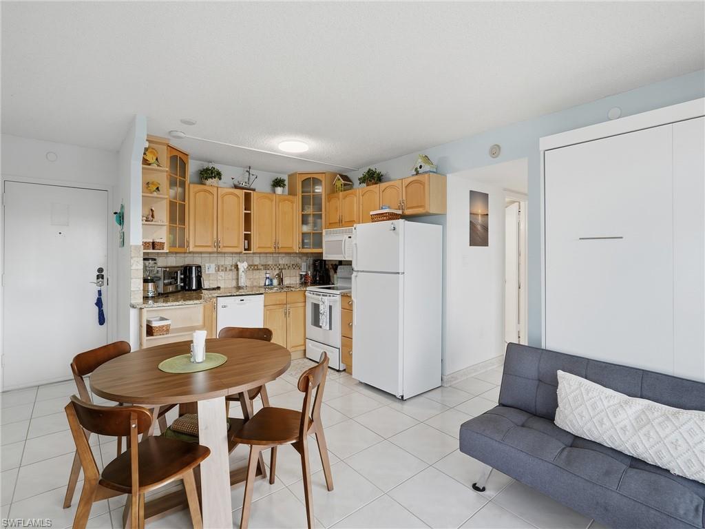 8701 Estero BLVD 201 photo 14