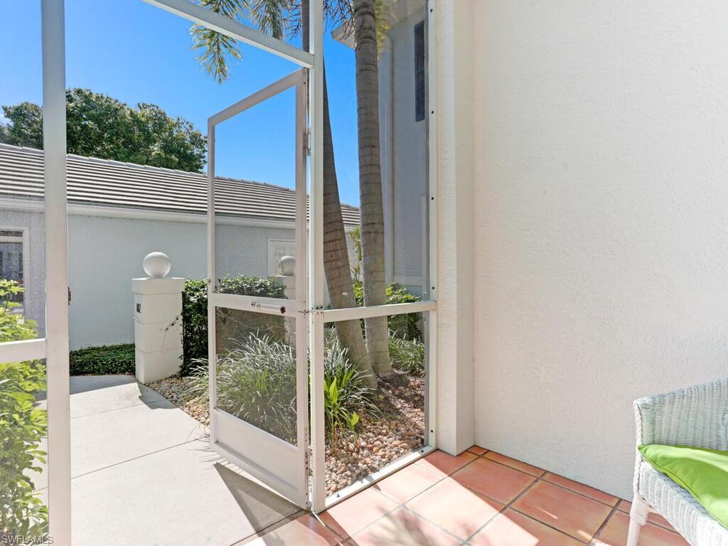 7095 Barrington CIR 6-102