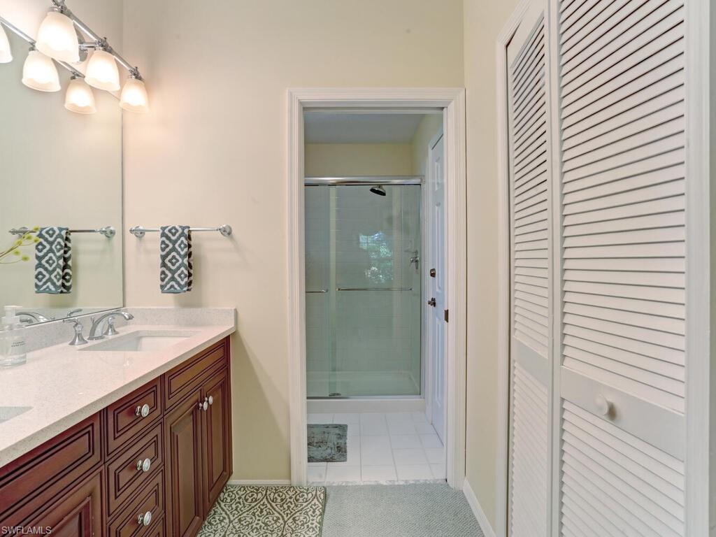 7095 Barrington CIR 6-102 photo 22