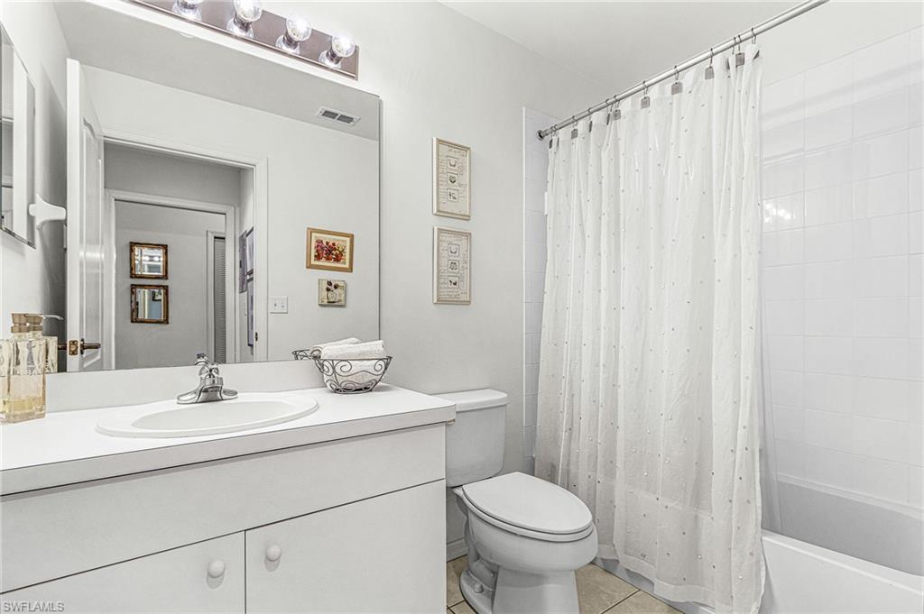 8505 Naples Heritage DR 146 photo 14