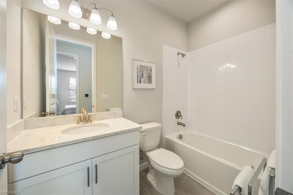 4687 Arboretum CIR 203 photo 23
