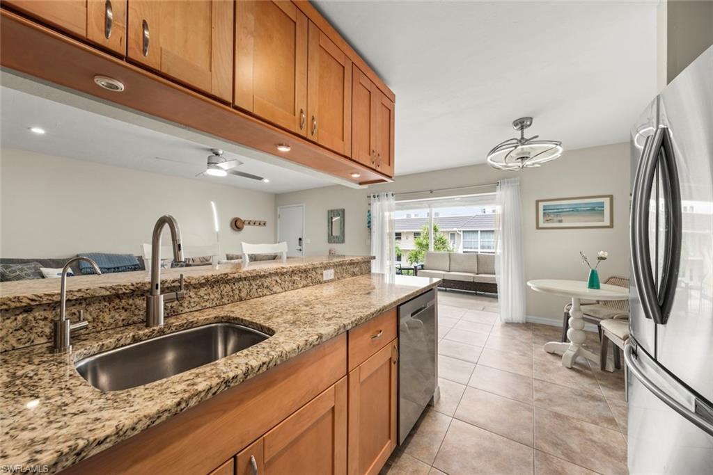601 Periwinkle WAY D5 photo 11