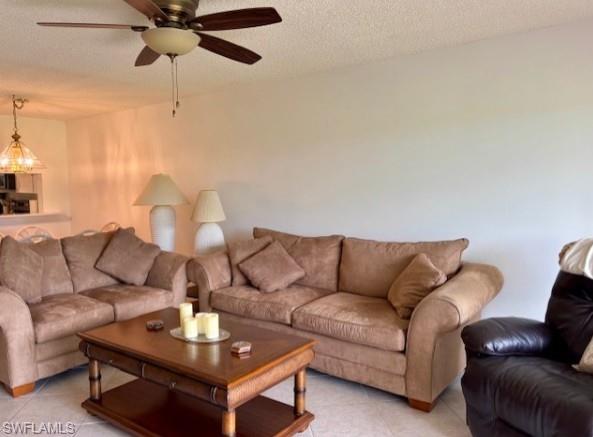 605 Augusta BLVD 4