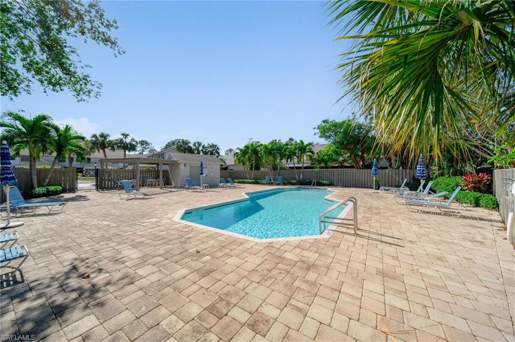 820 Meadowland DR D photo 28