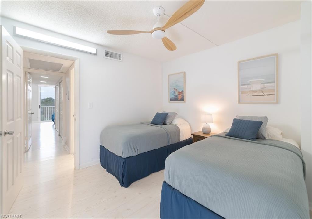 guest bedroom with private access on 4th floor