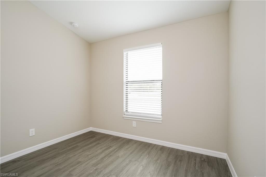 431 Gray AVE S photo 7