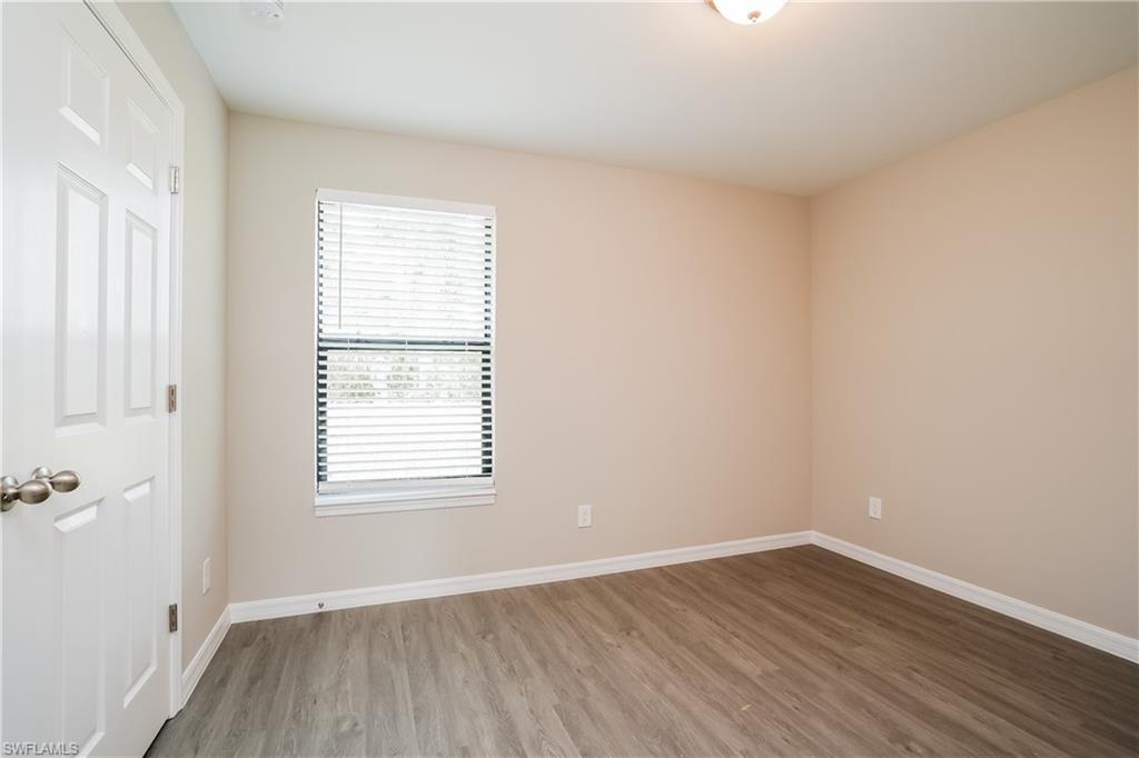 431 Gray AVE S photo 8