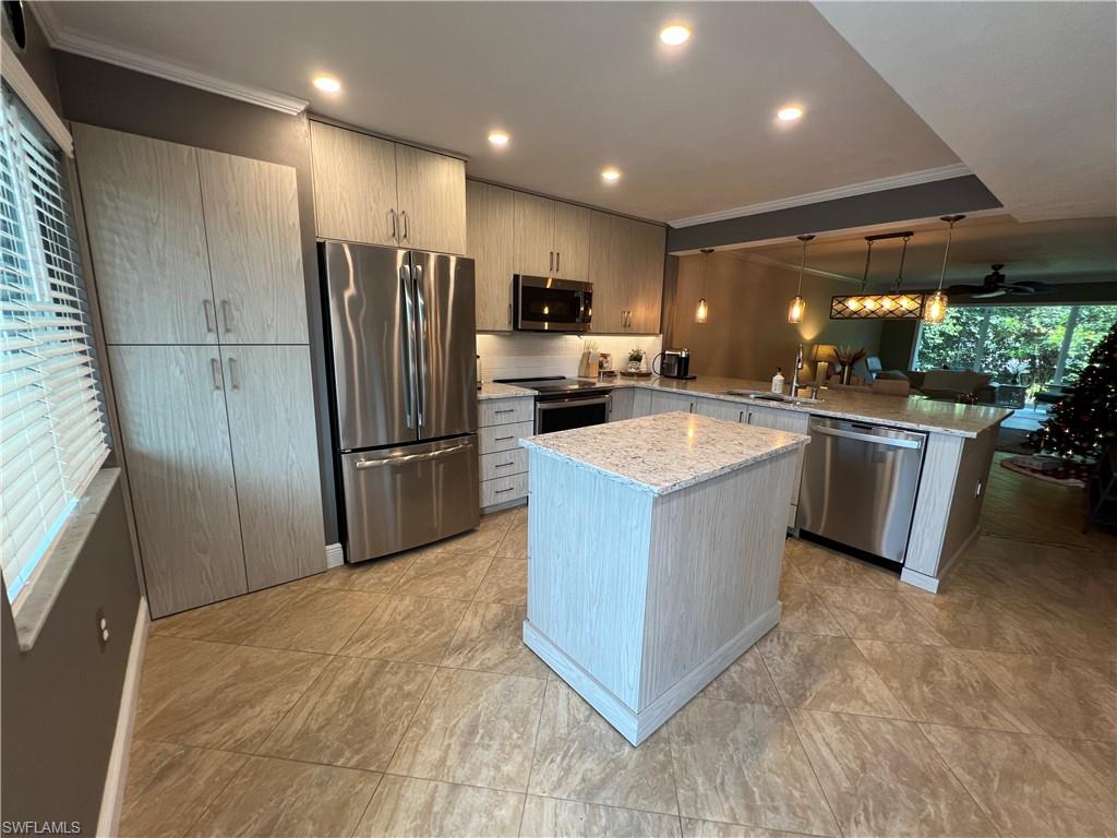3051 Sandpiper Bay CIR I102