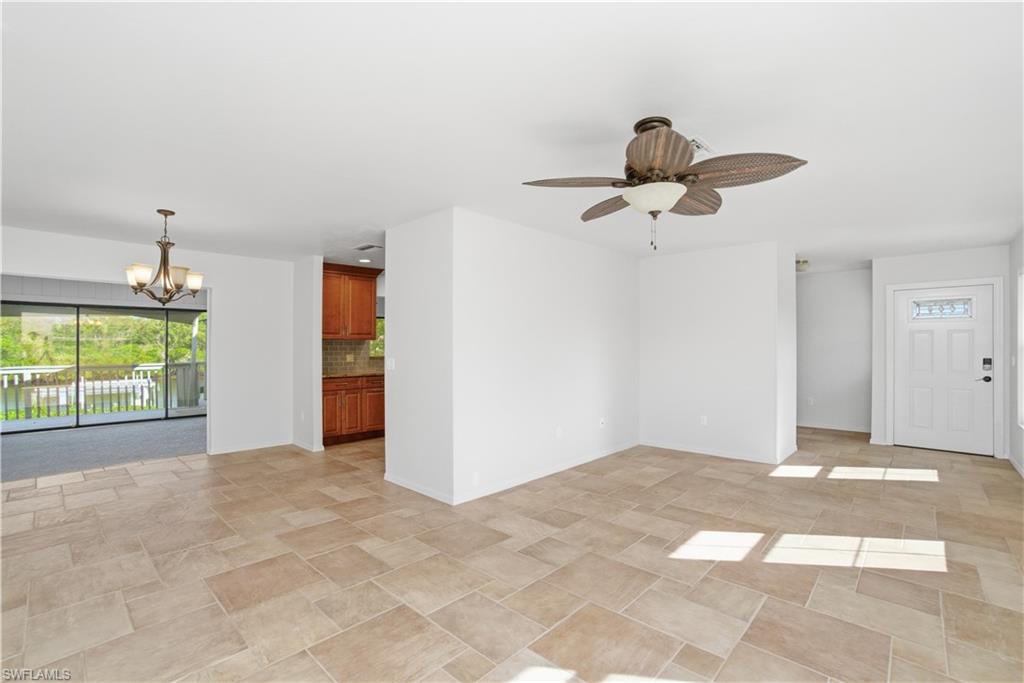 4986 Esplanade ST photo 13
