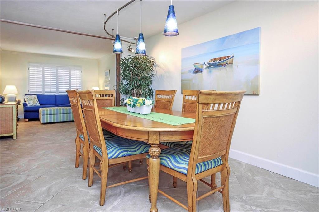 1401 Middle Gulf DR 405R photo 12