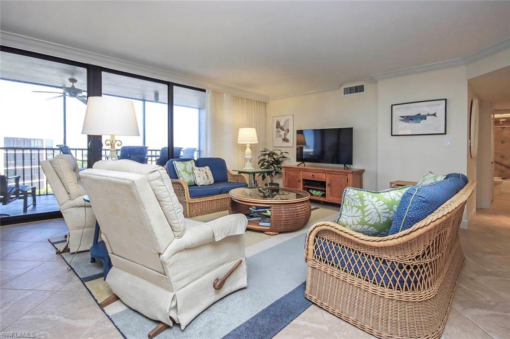 1401 Middle Gulf DR 405R