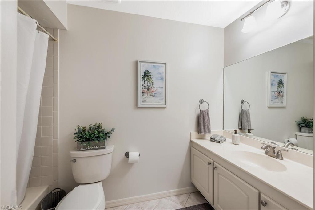 559 Beachwalk CIR U202 photo 17