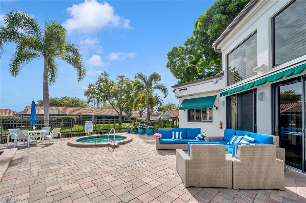 559 Beachwalk CIR U202 photo 31