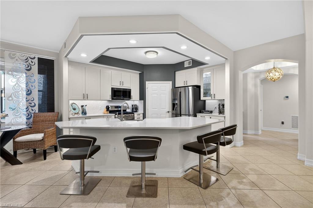 State of the art kitchen, quartz, stainless, pantry