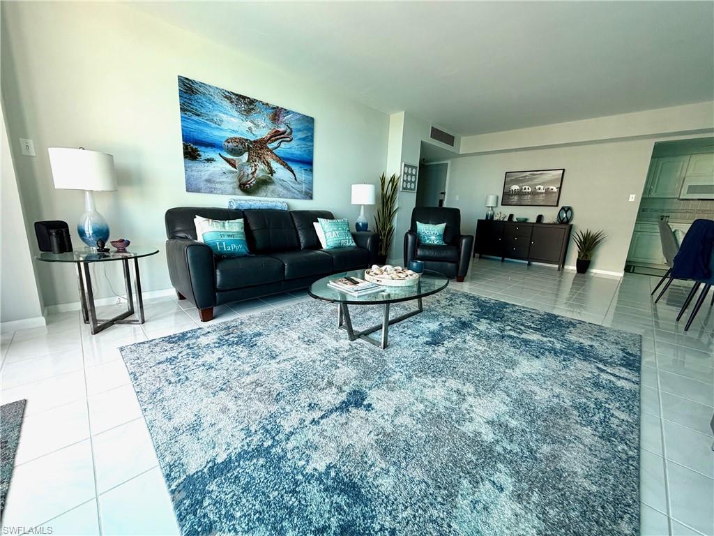 320 Seaview CT 2-712 photo 9
