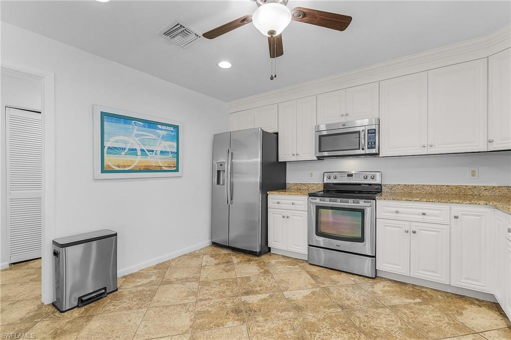 116 1st ST photo 11