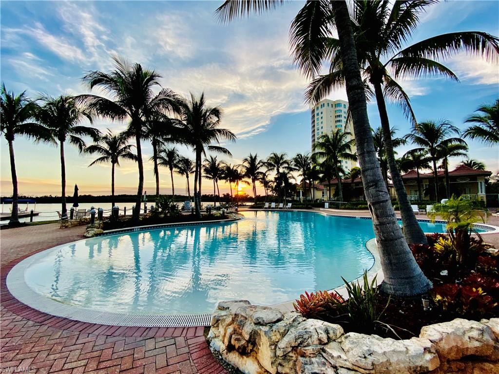 Enjoy_sunset_at_the_saltwater_pool