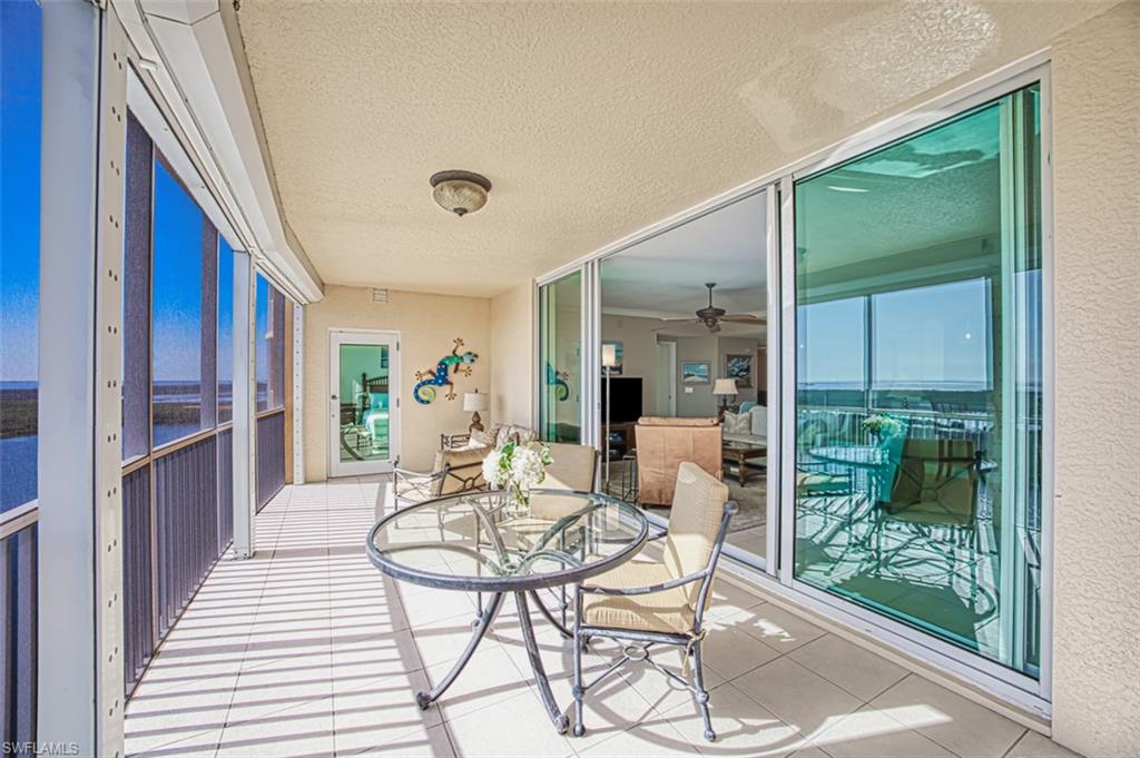 Primary_BDRM_access_to_lanai