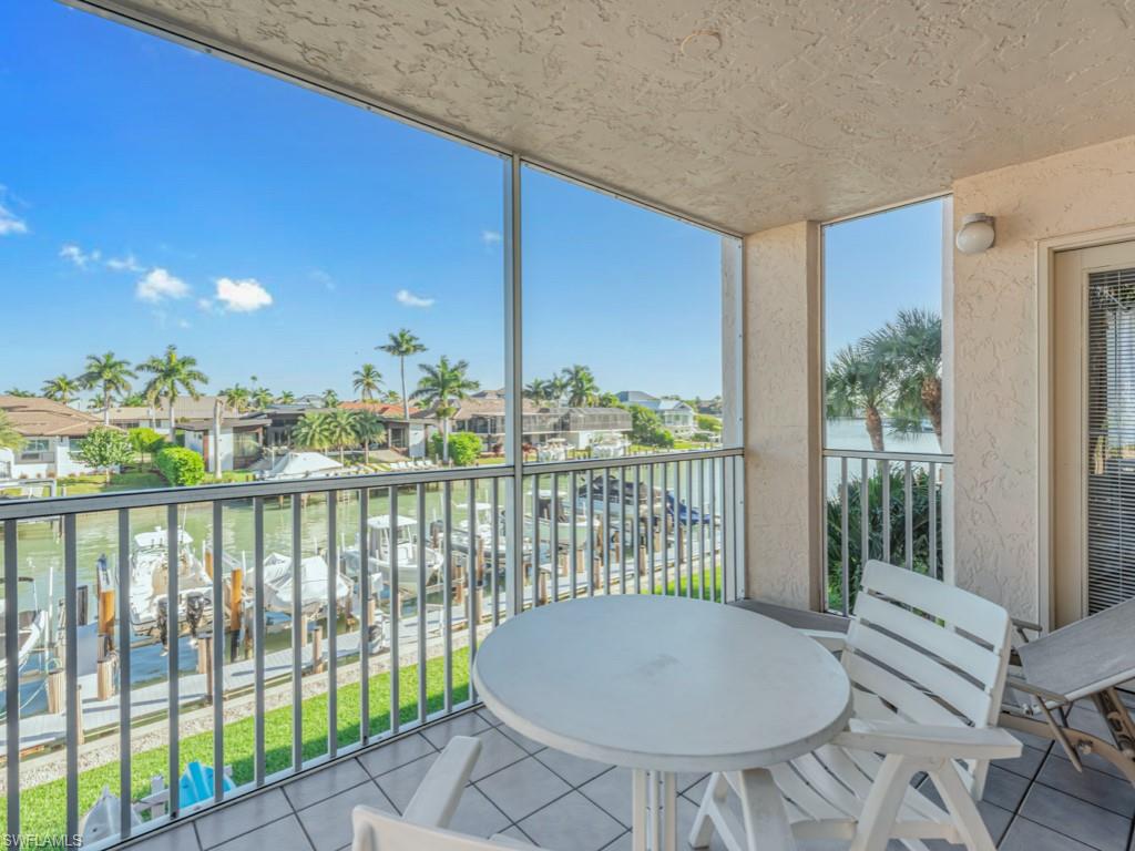 893 Collier CT 3-301