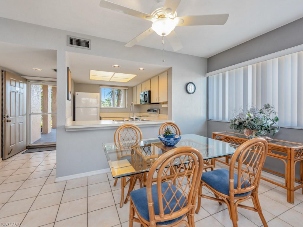 893 Collier CT 3-301 photo 9