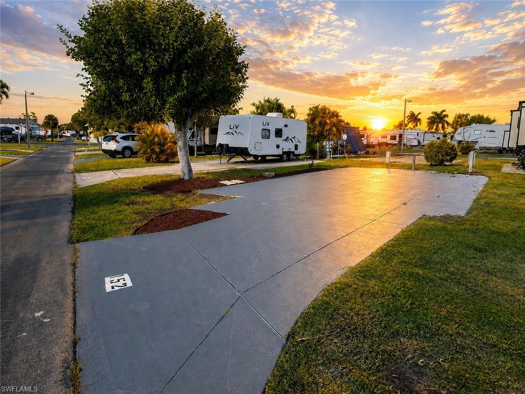 19681 Summerlin #152 RD