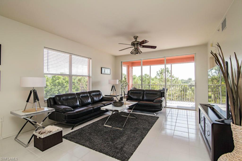 519 Roma CT 3-301