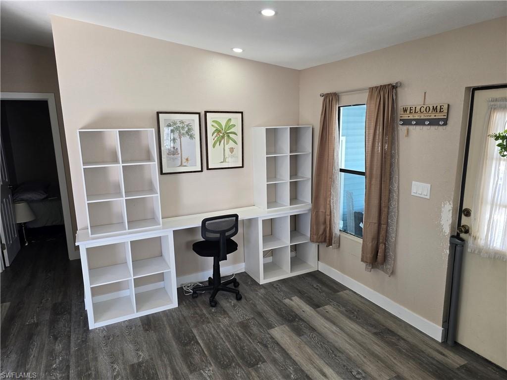 4701 Leilani LN photo 9