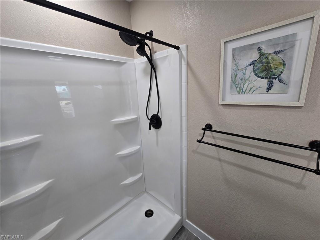 4701 Leilani LN photo 15