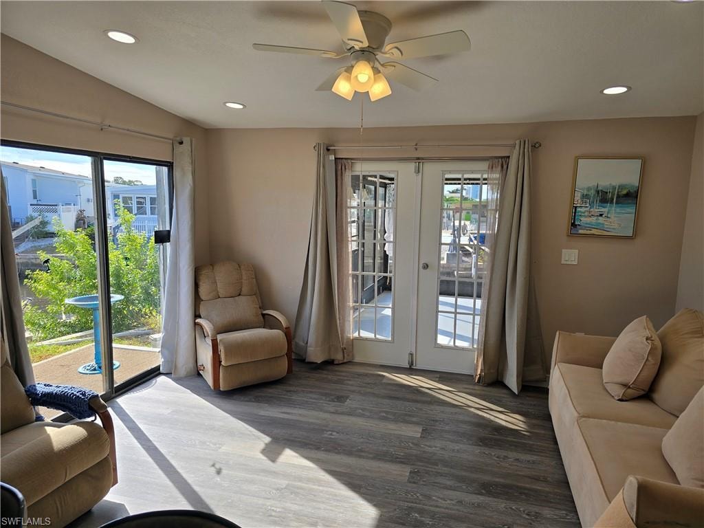 4701 Leilani LN photo 8