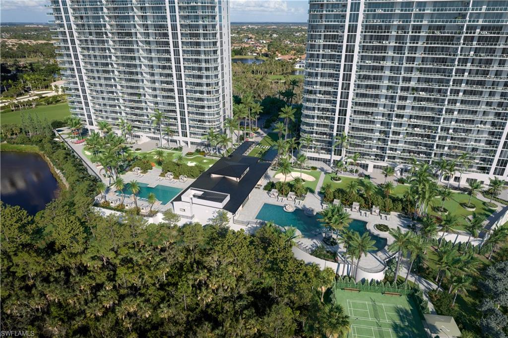 Exterior - All artist’s renderings are proposed concepts shown only for marketing purposes and are based upon current development plans, which are subject to change by the developer, WSR-Colony, LLC, which reserves the right to make changes at its sole discretion, without prior notice or approval of the purchaser.