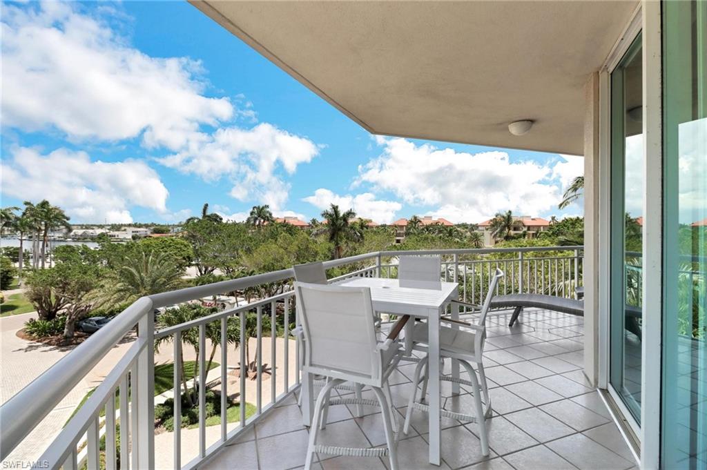 4255 Gulf Shore BLVD N 201 photo 28