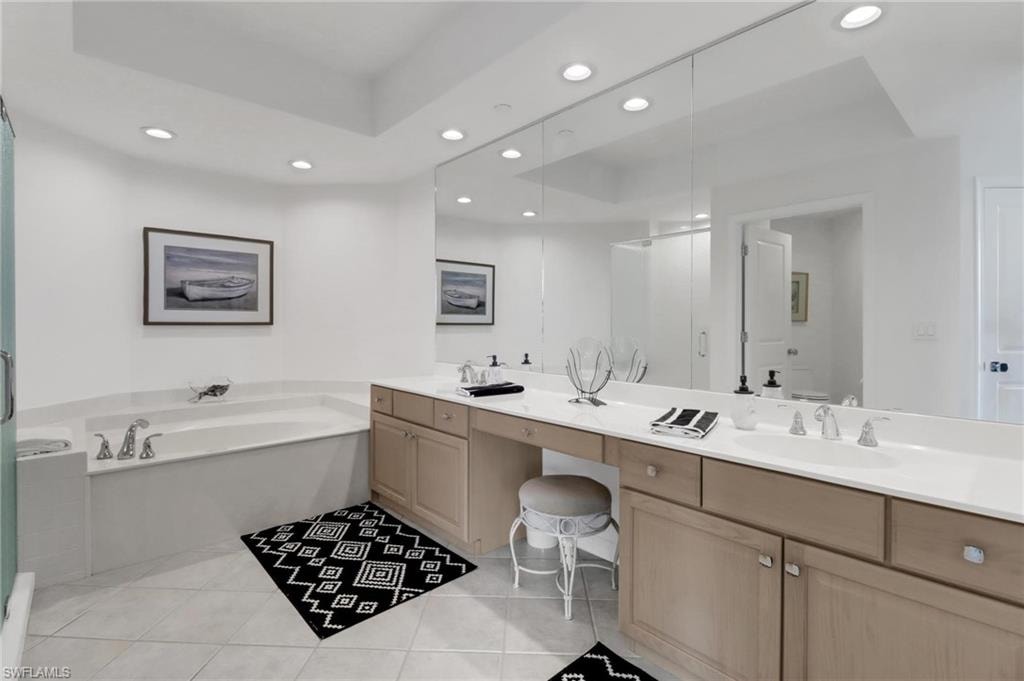 4255 Gulf Shore BLVD N 201 photo 18