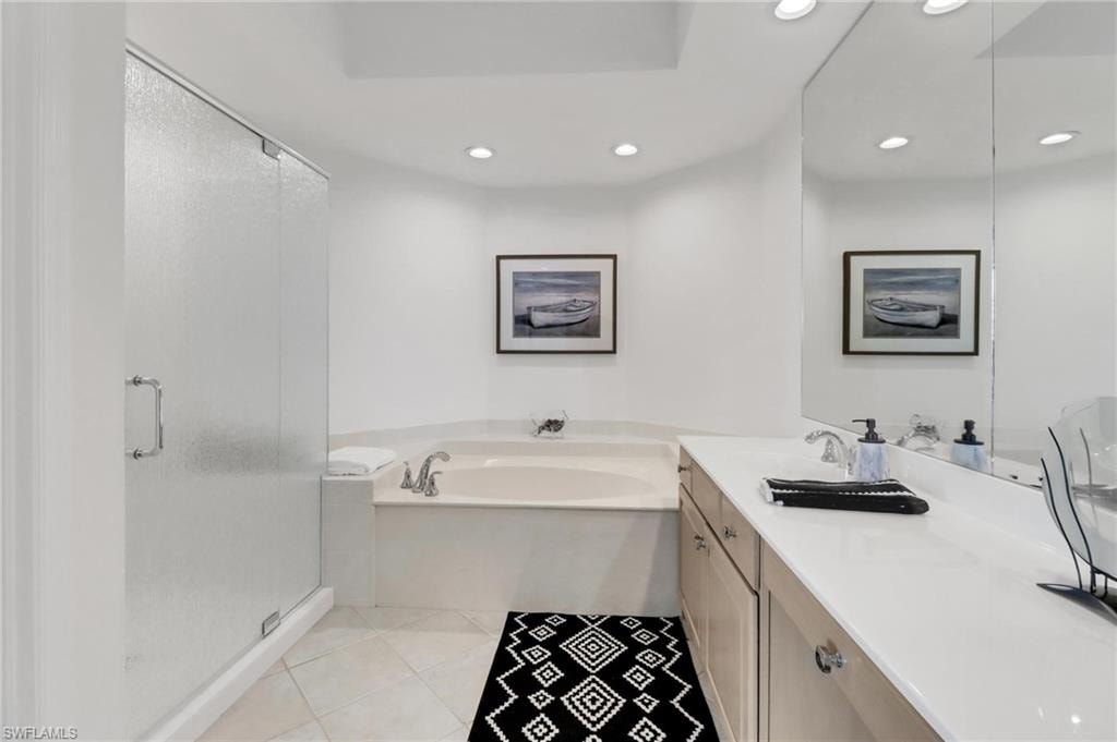 4255 Gulf Shore BLVD N 201 photo 19