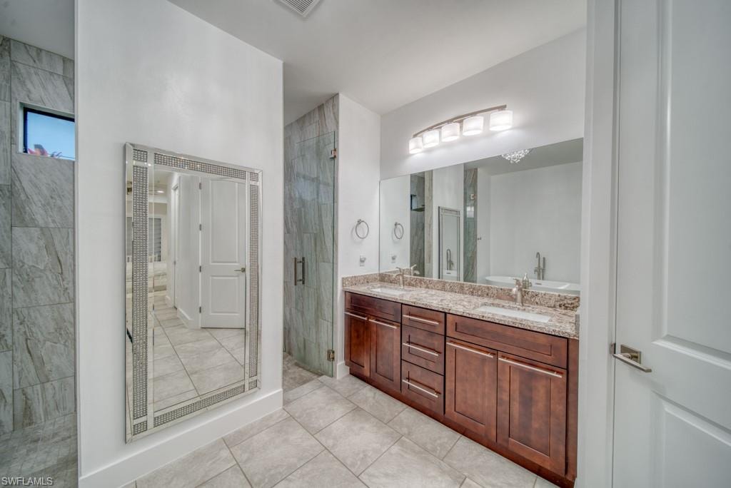1528 NW 24th PL photo 18
