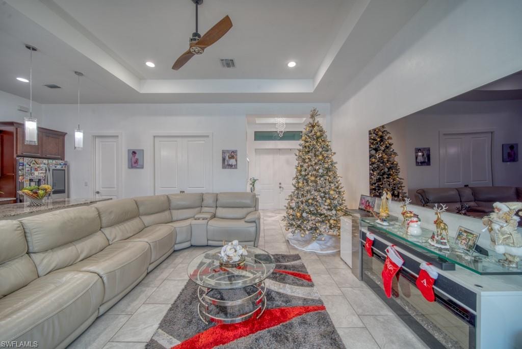1528 NW 24th PL