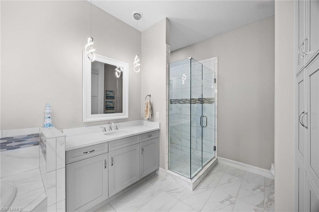 7781 Hawthorne DR 3204 photo 26