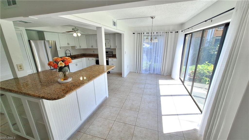 406 Meadowlark LN 406A photo 6