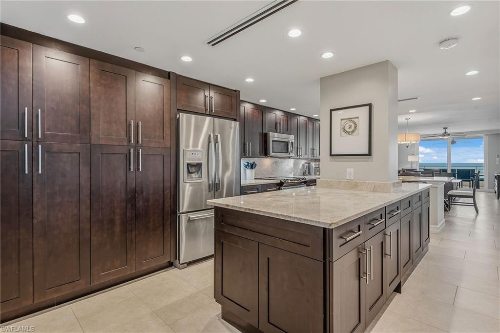 780 Collier BLVD 510 photo 7