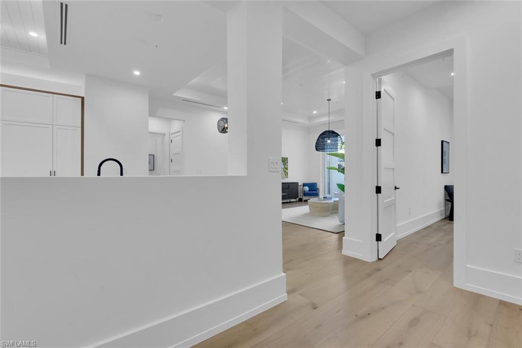 201 8th ST S 209