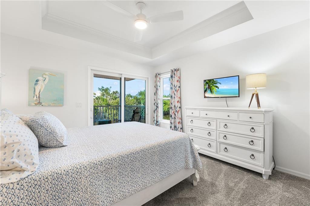 Guest Bedroom with Private Screened in Patio